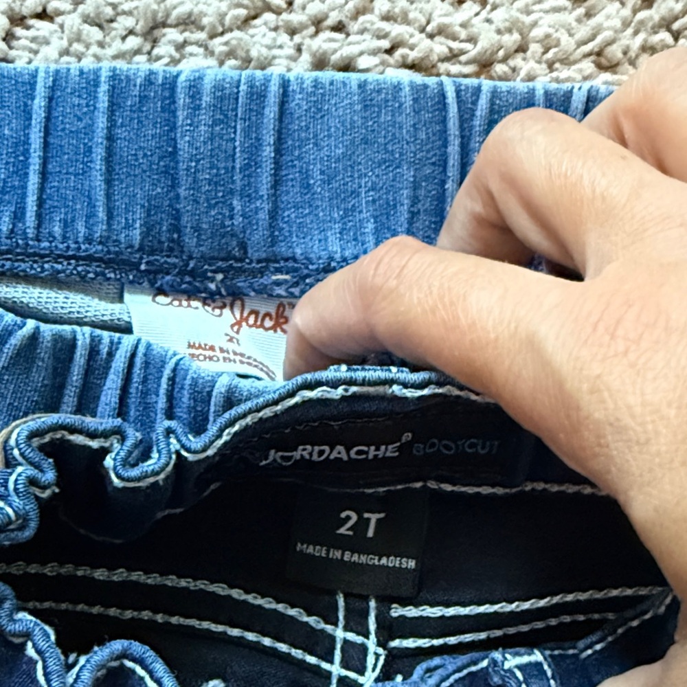 Toddler Girls Denim and Corduroy Pants Set 2T - Picture 6 of 9